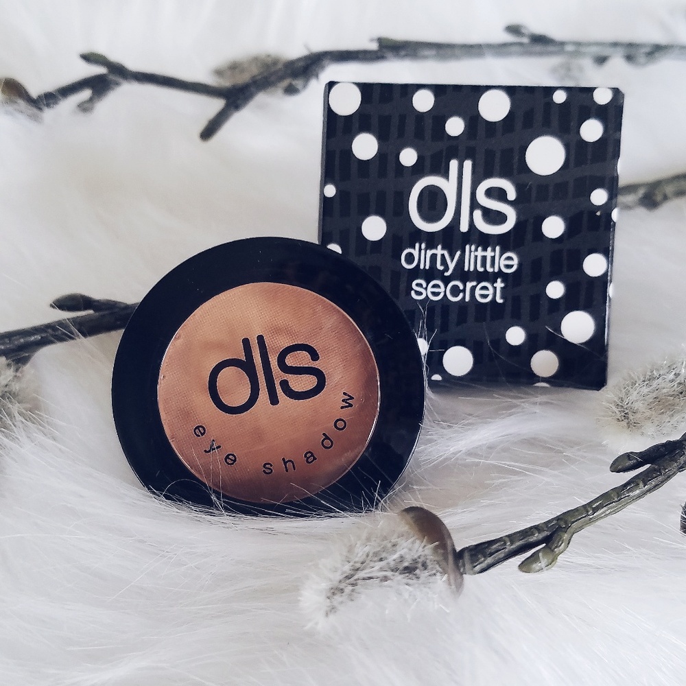 B1G1 I NEW I DLS EYE SHADOW - TEASER